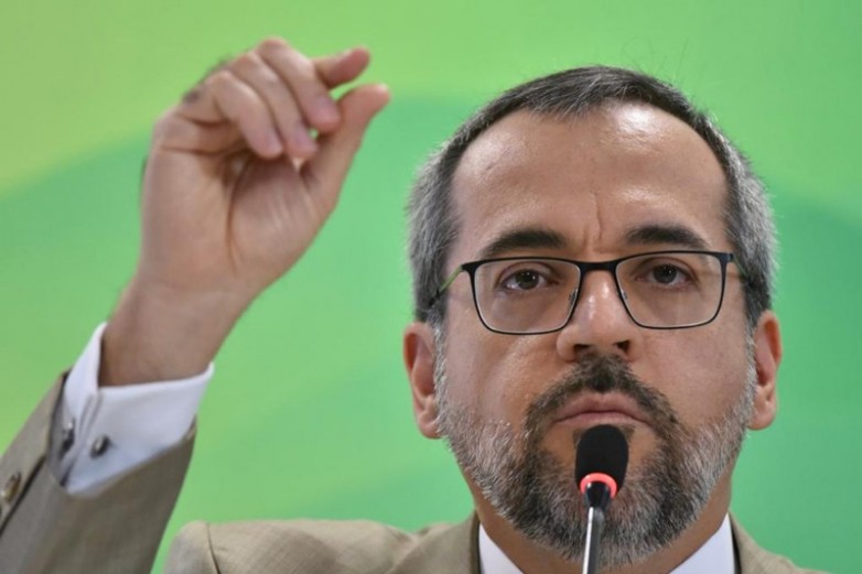 Corte no orçamento do MEC pode suspender Enem de 2021