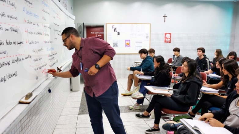 MP nº 1.334 redefine critérios de reajuste e reacende debate sobre valorização docente